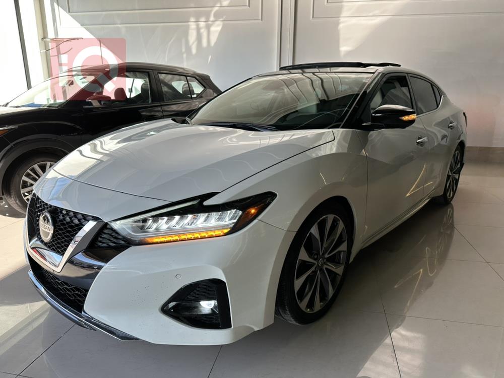Nissan Maxima